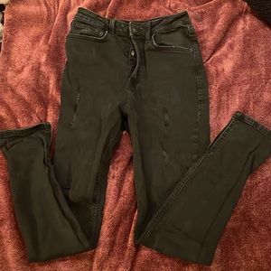 Black skinny jeans